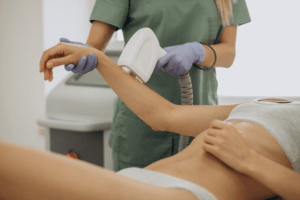 Best Dermatologist in Film Nagar